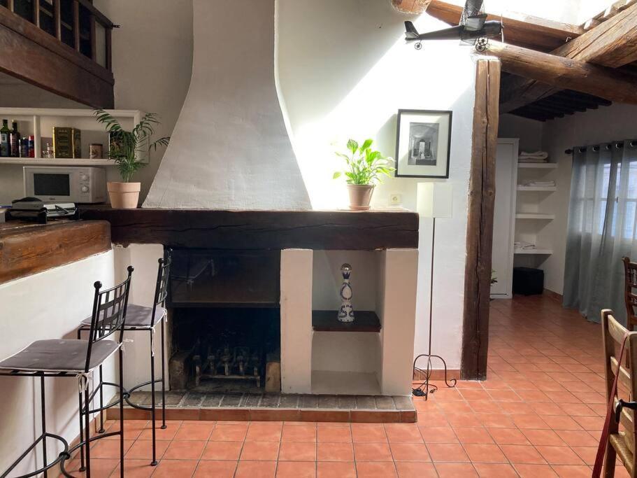 Appartement Avec Deux Chambres Centre Ville Aixois Aix-en-Provence Eksteriør billede